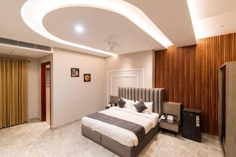 Hotel Miracle Resort Phagwāra 외부 사진